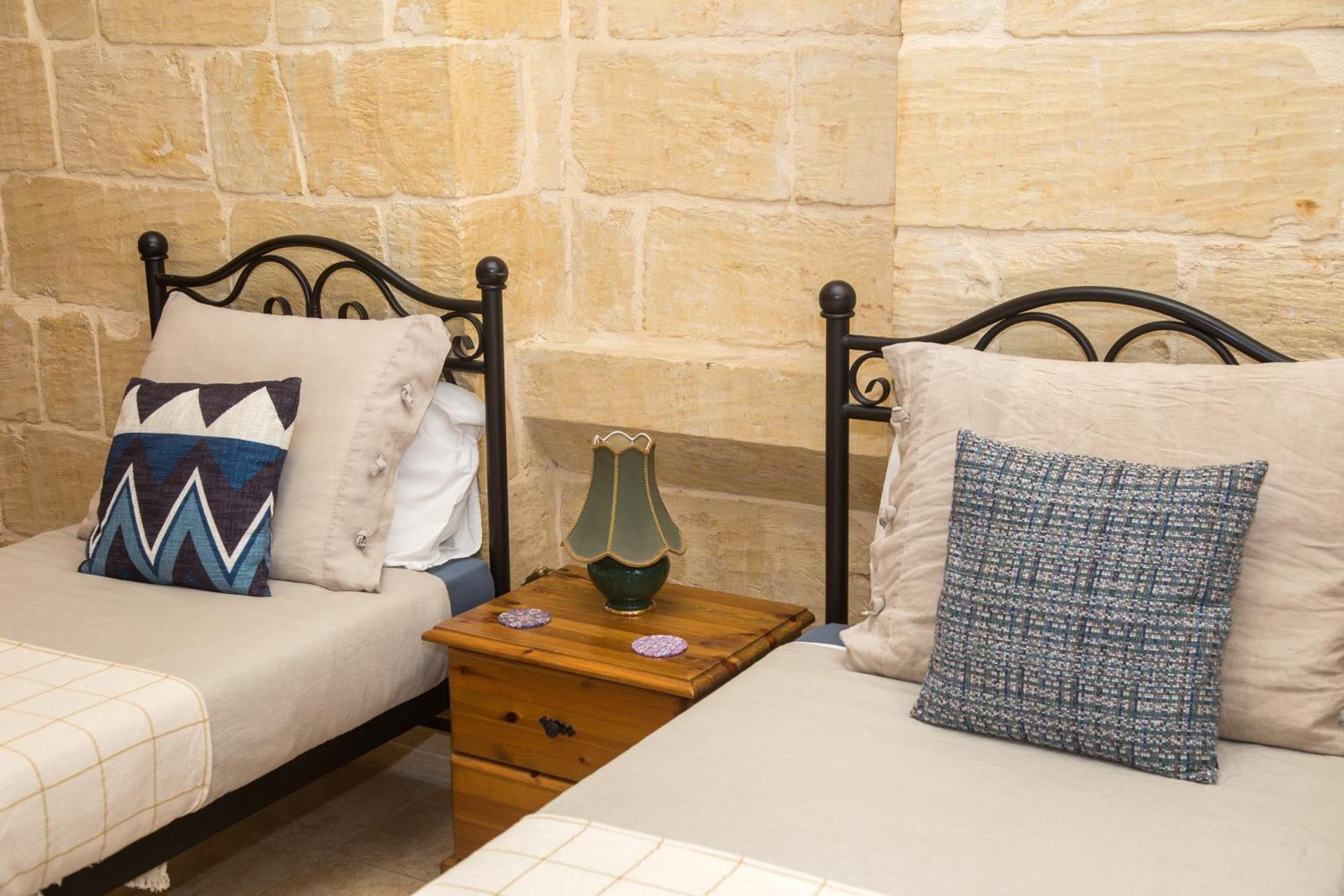 A La Maison B&B Xagħra Exterior foto